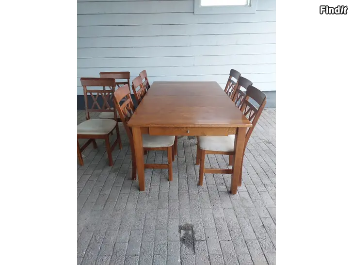 Säljes Matsals- / Köksbord