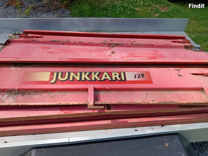 Myydään Junkkari 120