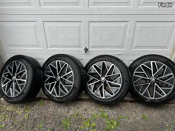 Säljes Skoda Octavia fälgar med däck