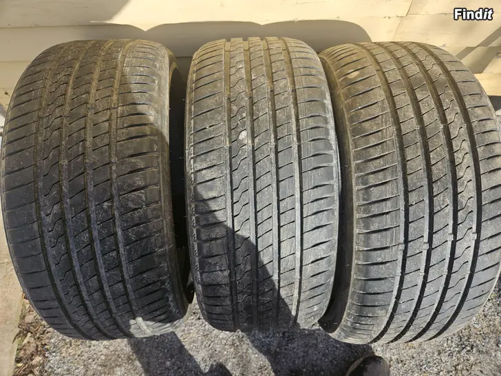 Säljes 225/40R18