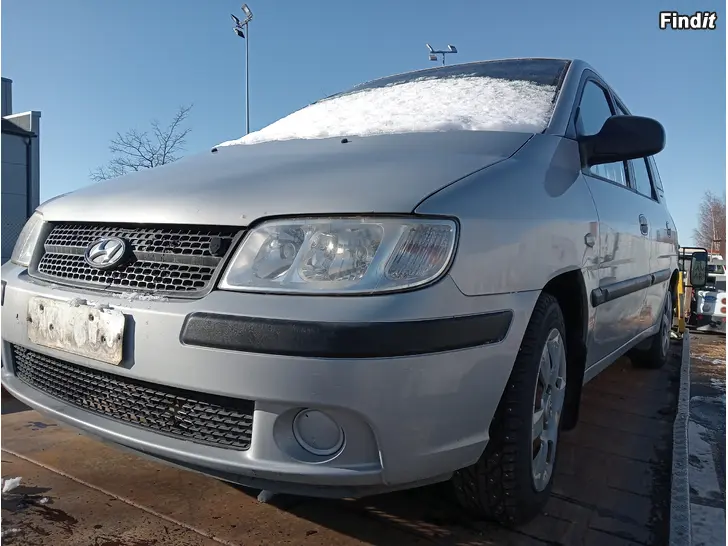 Myydään Hyundai Matrix 1,6 manuaali 2005 varaosina
