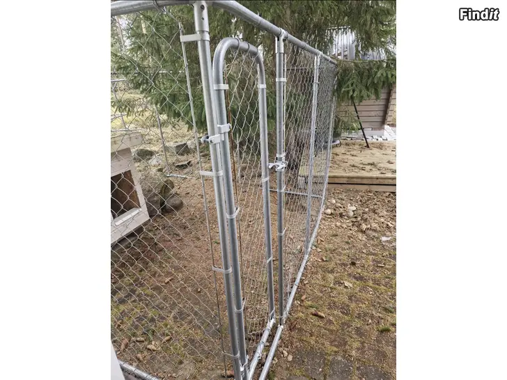 Myydään Koiran häkki