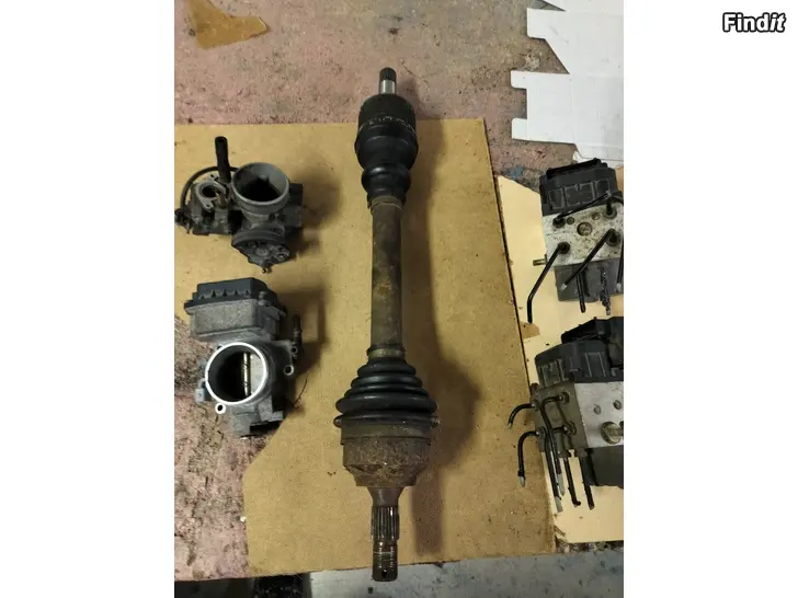 Myydään Kaasuläpäkotelo kaasuläpäkotelo vetoakseli