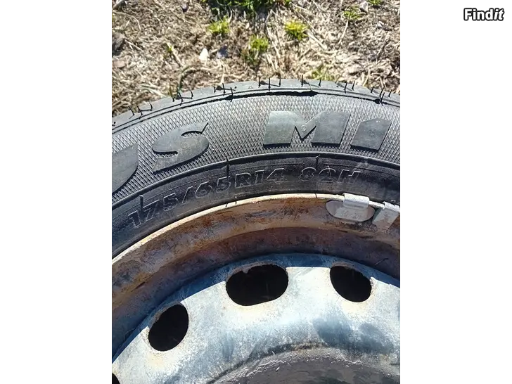 Säljes Sommardäck