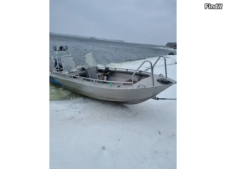 Myydään Caprera 530