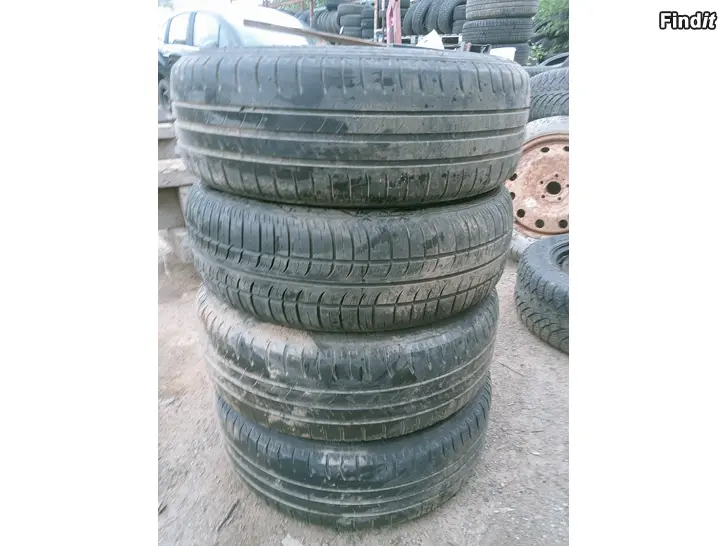 Säljes Renault kesärenkaat 185/65R15 jako 4-100