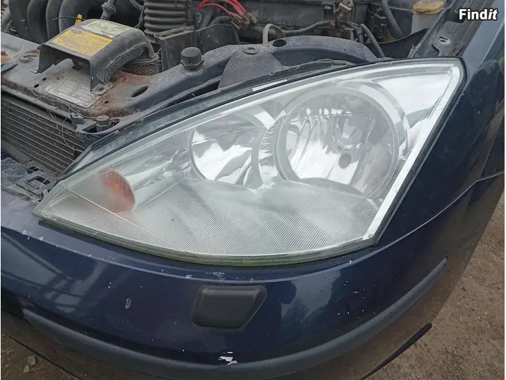 Myydään Ford Focus 2002 etuvalot
