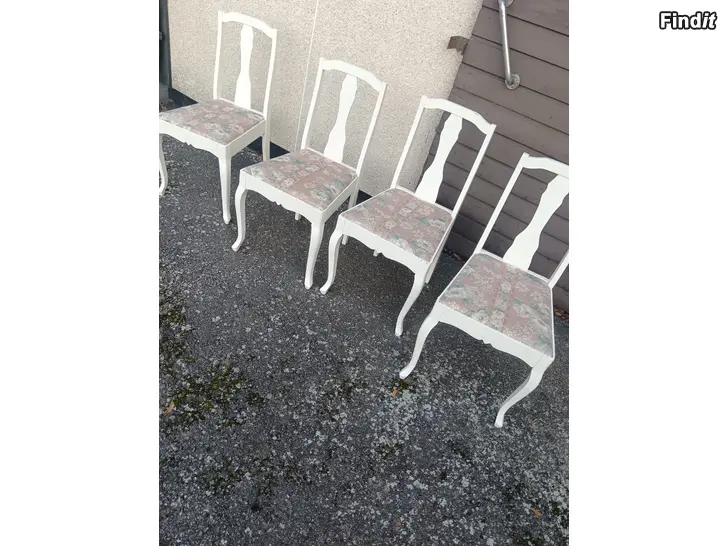 Säljes 4 snygga köksstolar