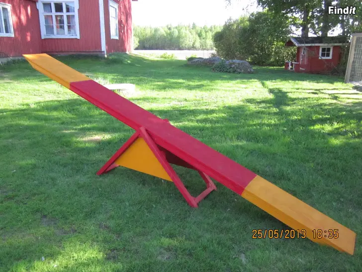 Myydään Agilityn keinu kotitreeneihin