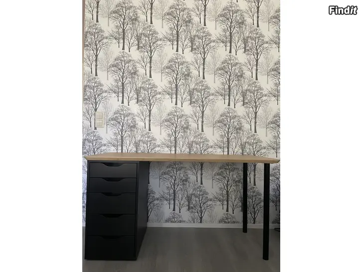 Säljes IKEA skrivbord - ANFALLARE / ALEX