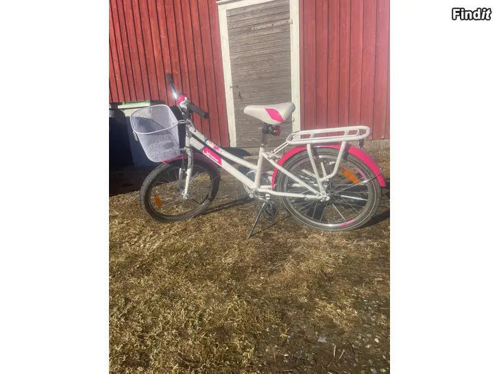 Myydään Tyttöjen pyörä 20