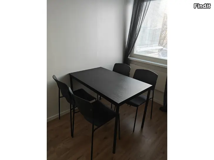 Myydään Köksbord +4 stolpar