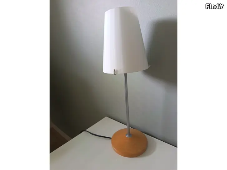 Köpes Ikea bordslampa