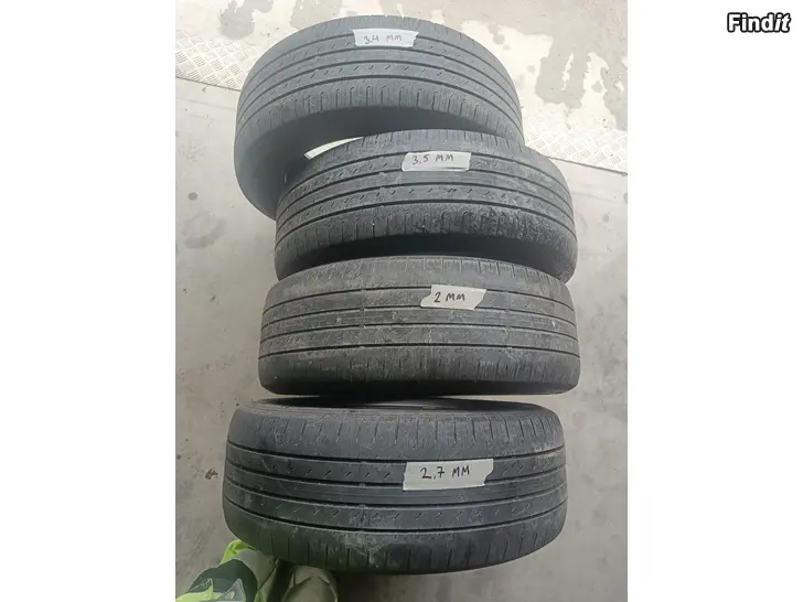 Säljes Goodyear 225/55R19 suv 4x4 99v