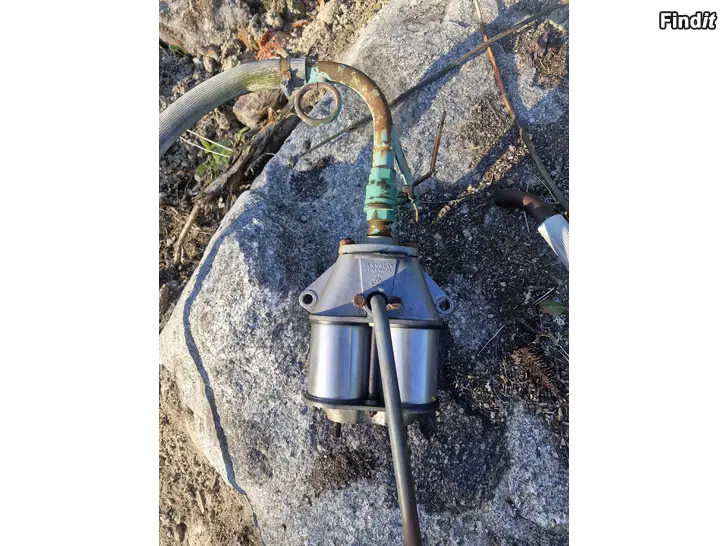 Myydään Farmitankin käsipumppu