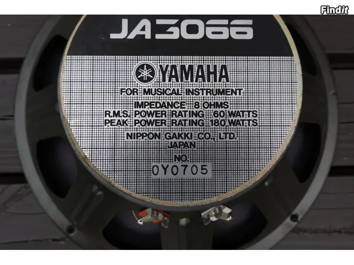 Myydään Yamaha kitaravahv.kaiutin 12