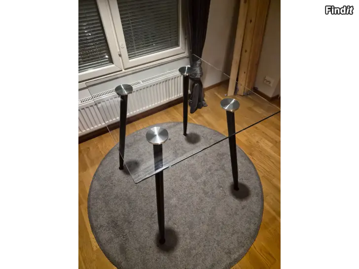 Säljes Köksbord/Ruokapöytä