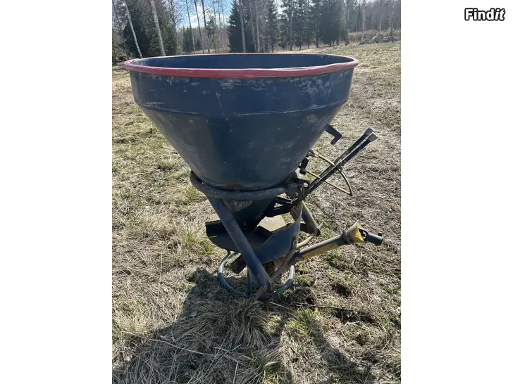 Myydään Bogballe 325 spridare