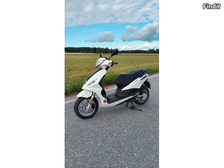 Myydään Piaggio Fly 50 4-T