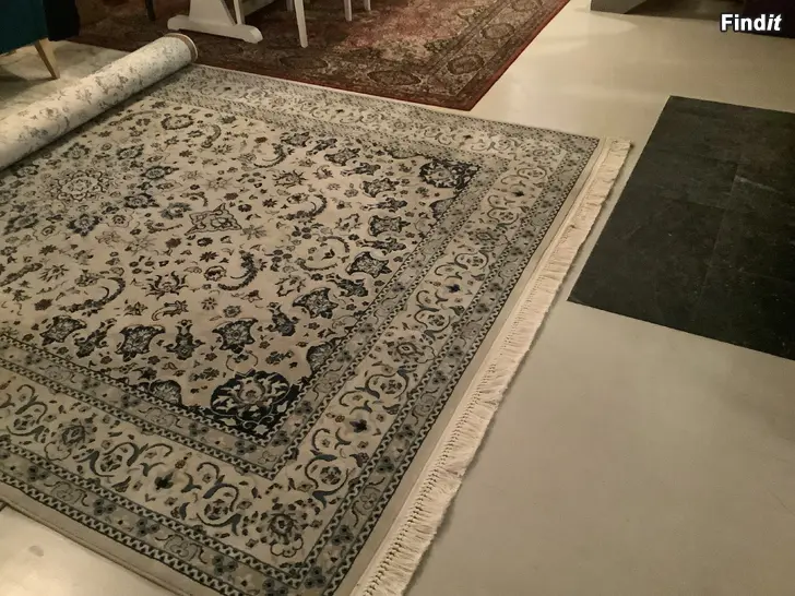 Säljes Orientalisk Nain matta