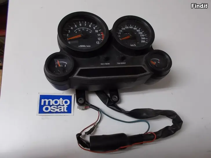 Säljes Kawasaki GPZ 900 R 84-94 osia