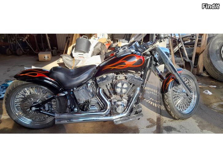 Myydään Harley-Davidson 2001