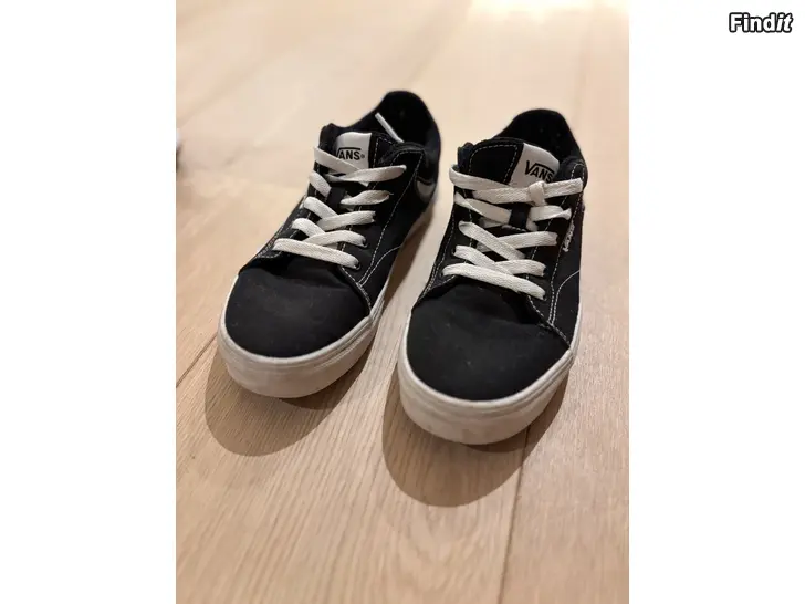 Säljes VANS skor