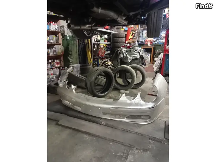 Myydään Mersun etupuskuri