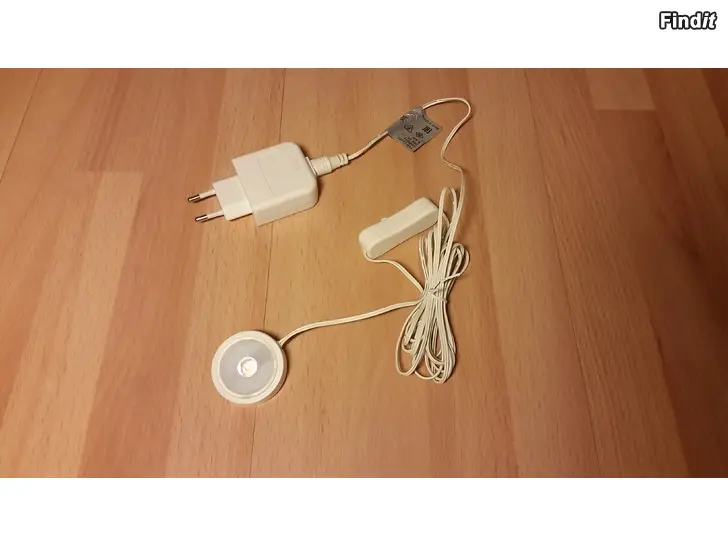 Myydään LED valo ja muuntaja valkoinen Ikea 4e