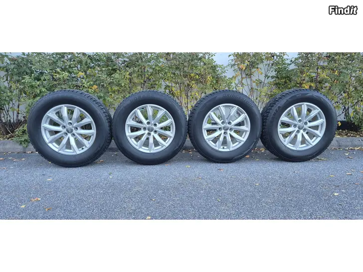 Säljes Nastarenkaat 235/65 R17 Audi / VW / Skoda 5x112
