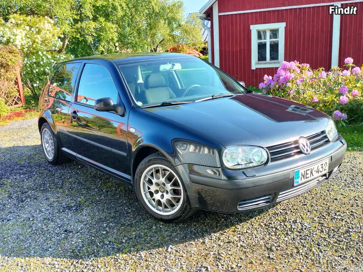 Myydään VW golf 2.0