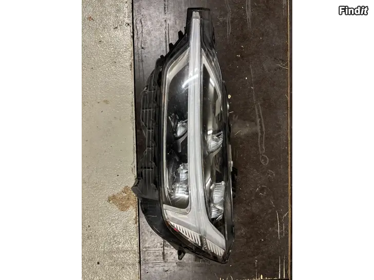 Myydään Volvo XC 60 Led Full lhd left