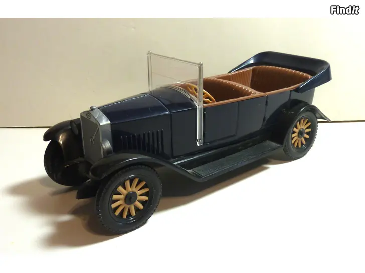 Myydään Volvo 1927 muoviauto Made in Finland