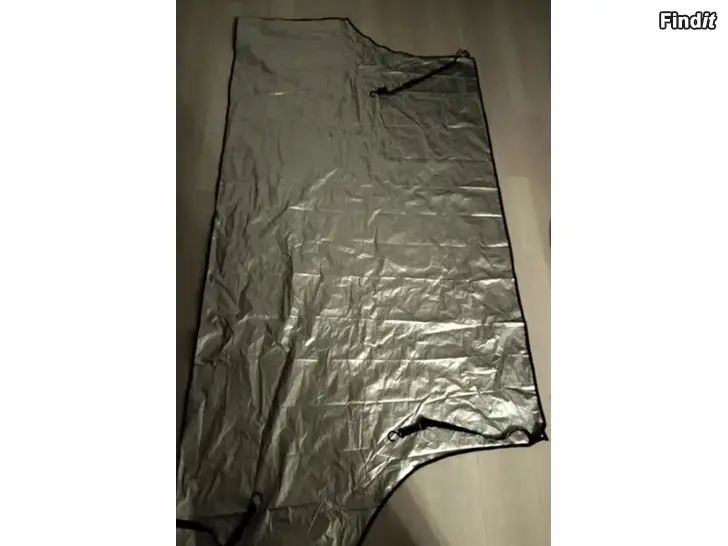 Myydään Tuulilasinsuojapeite