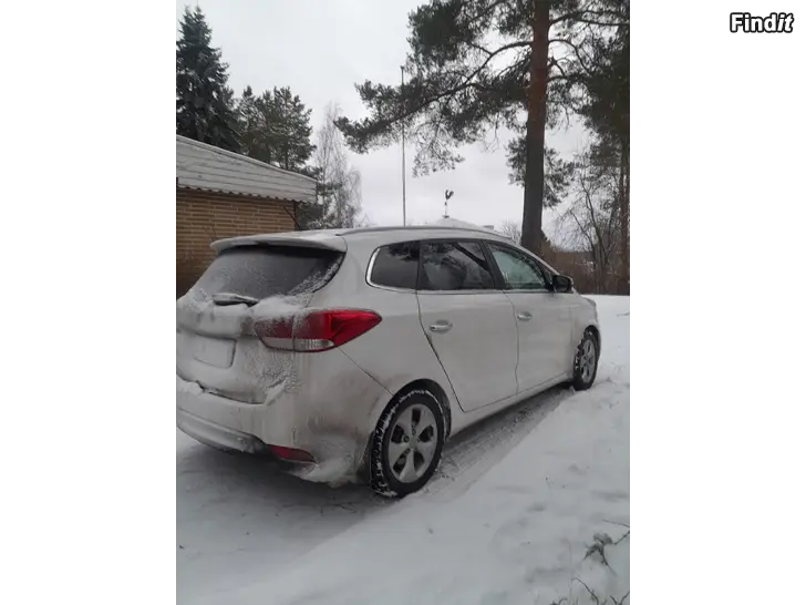 Säljes Kia 1.6 bensin 7 säten