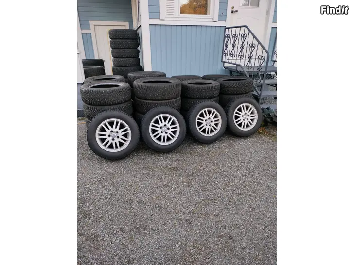 Myydään Erittäin hyvät VOLVO V50
