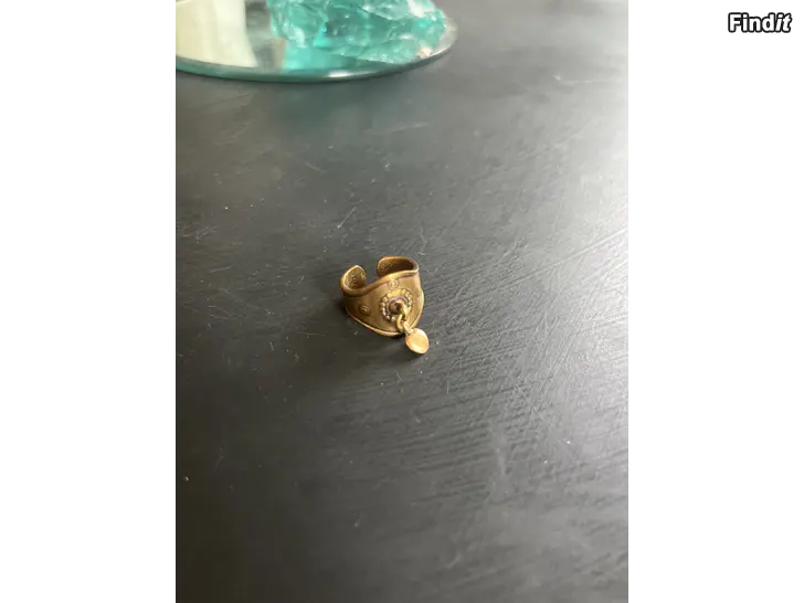 Säljes Kalevala ring