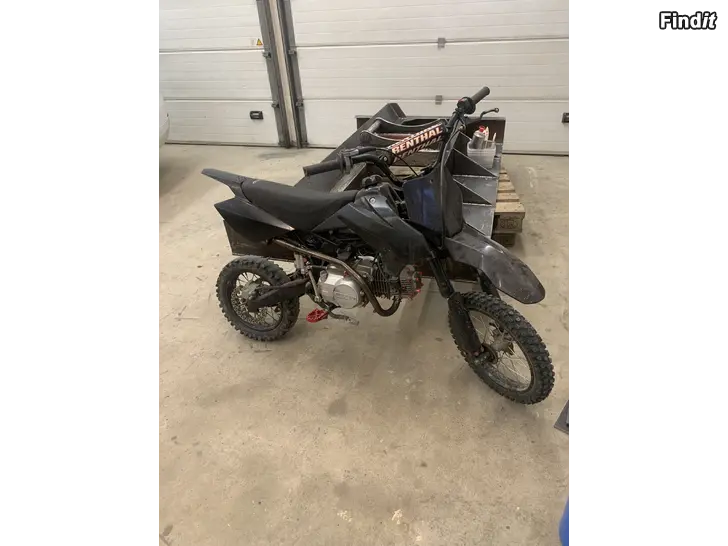Säljes Ycf pilot 125