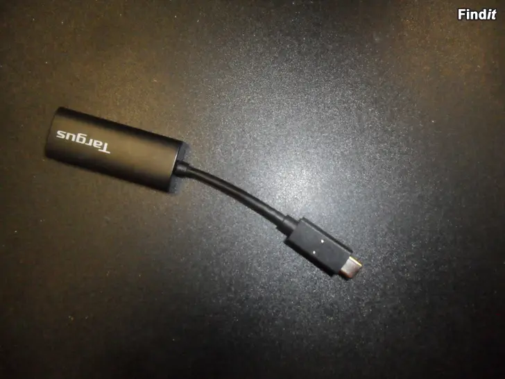 Myydään targus hdmi johto