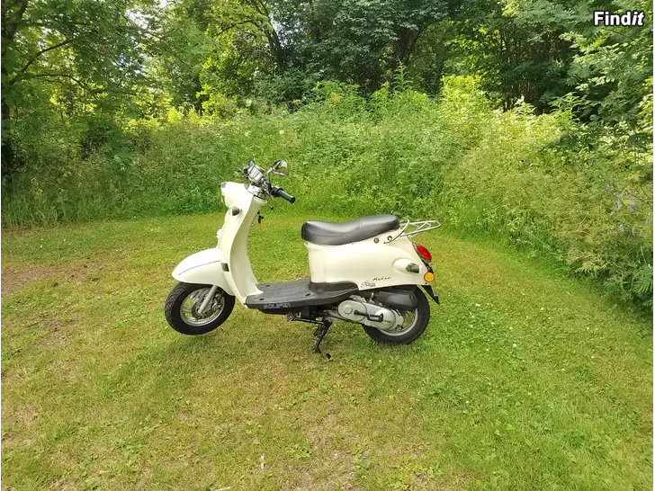 Myydään Solifer 50 Retro