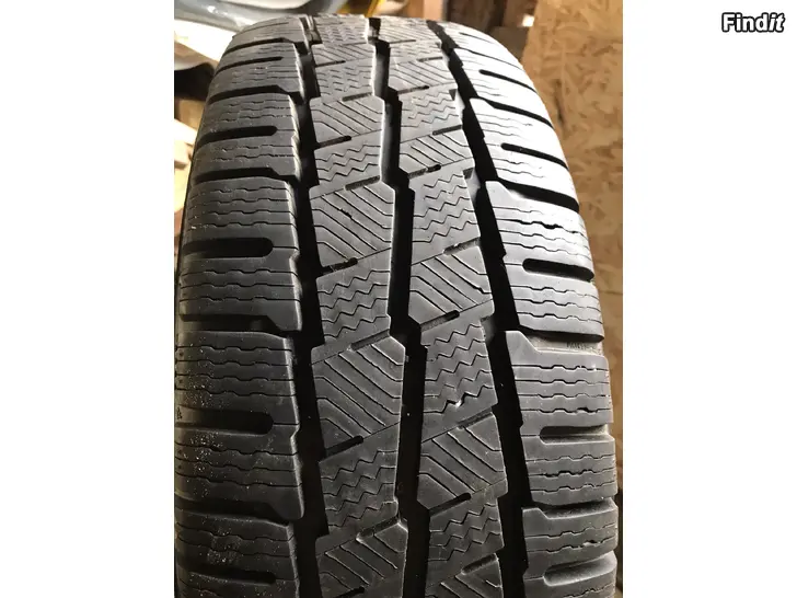 Säljes Friktionsdäcksserie 225/70x15C