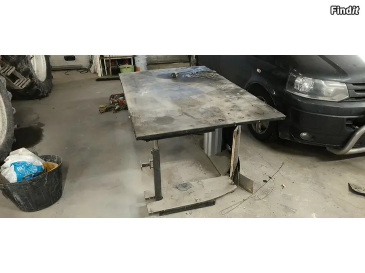 Myydään Arbetsbänk