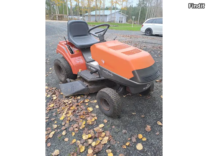 Säljes Husqvarna traktorklippare