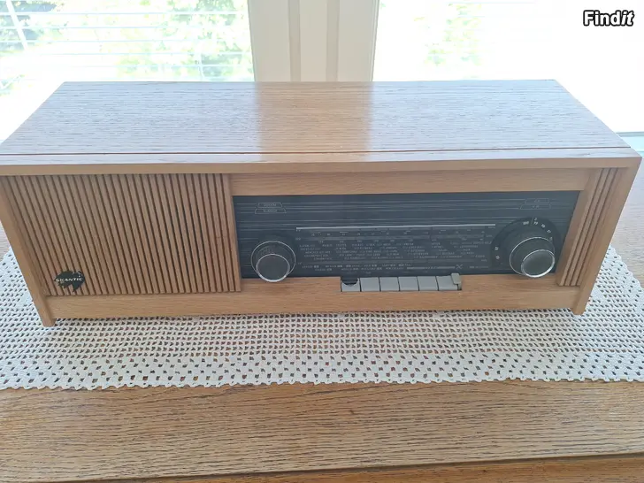Myydään RADIO