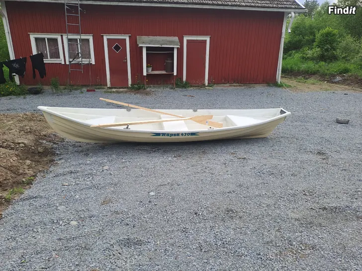 Myydään Näpsä 430 soutuvene