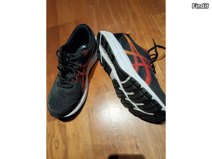 Säljes Asics Ortholite länkskor