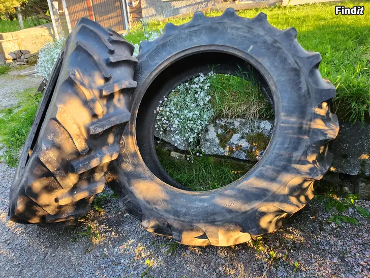 Säljes Traktordäck 16.9-38