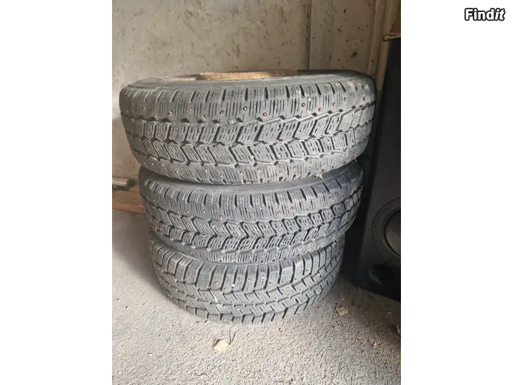 Säljes Vinterdäck 195/70 R 15C