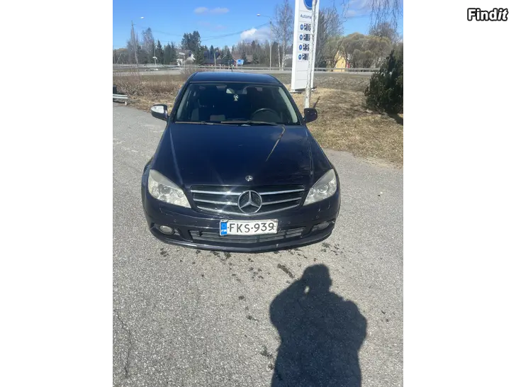 Myydään Mercedes c220