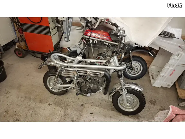 Myydään Suzuki PV50 vm 1990